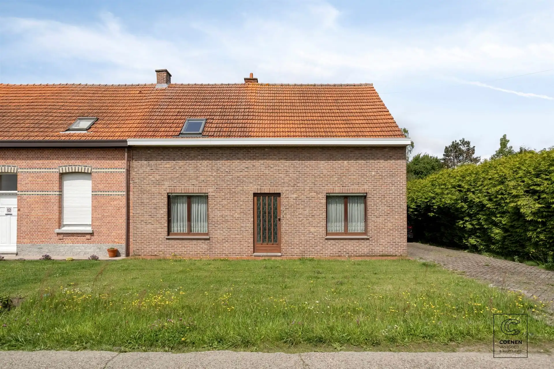 Hoofdfoto van de publicatie: Zeer ruime HOB met schitterende tuin op een toplocatie