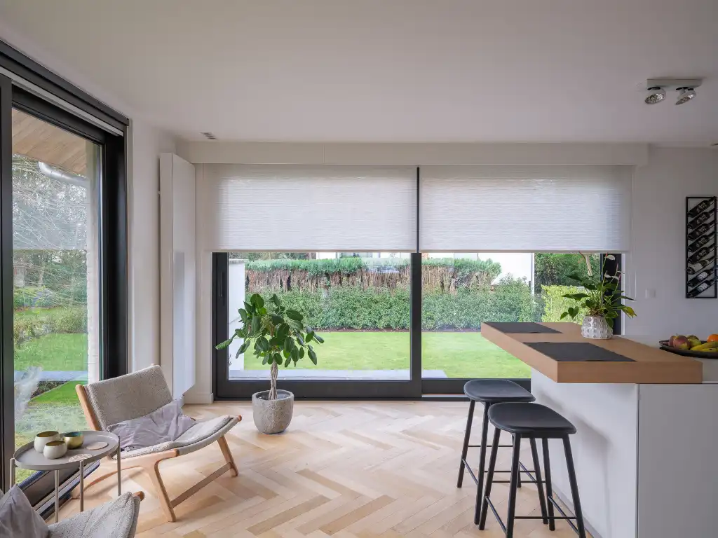 Sint-Martens-Latem – Bijzonder ruime en energiezuinige villa met woon-/werkmogelijkheid vlakbij het dorpscentrum. foto 8