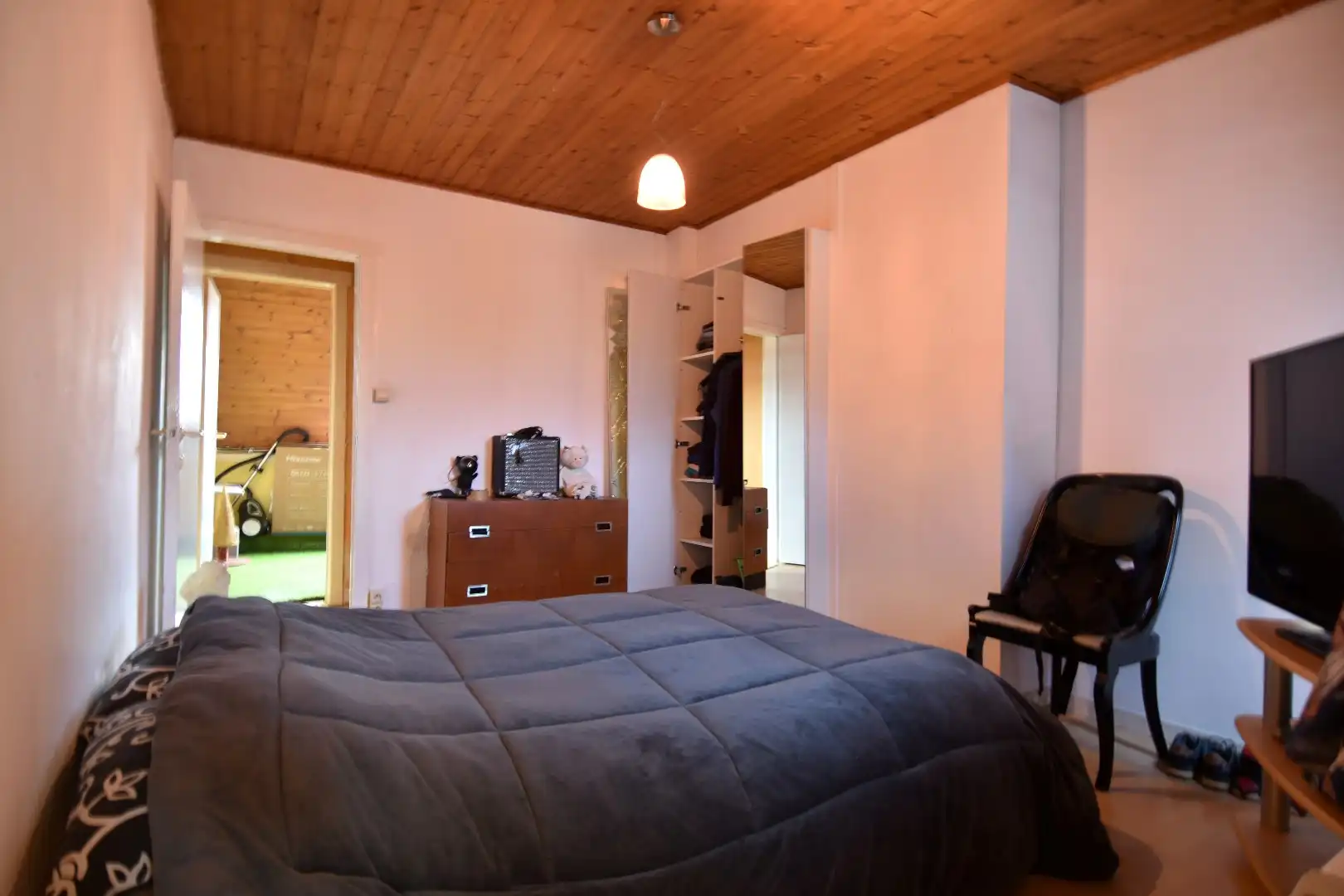 Charmante stadswoning met 2 slaapkamers op toplocatie te koop in Kortrijk! foto 8