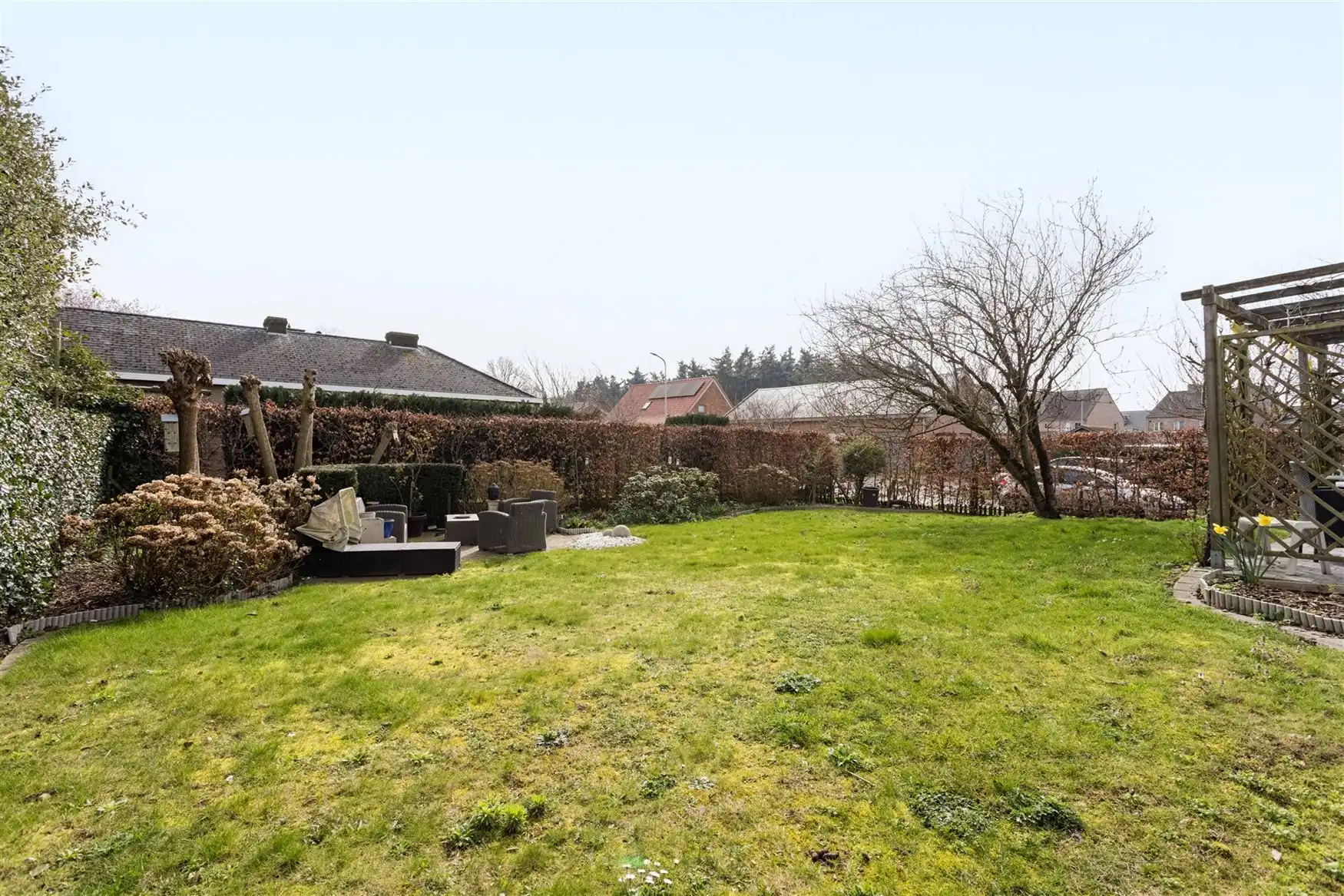 Ruime gezinswoning met 5 kamers nabij het centrum van De Pinte foto 5