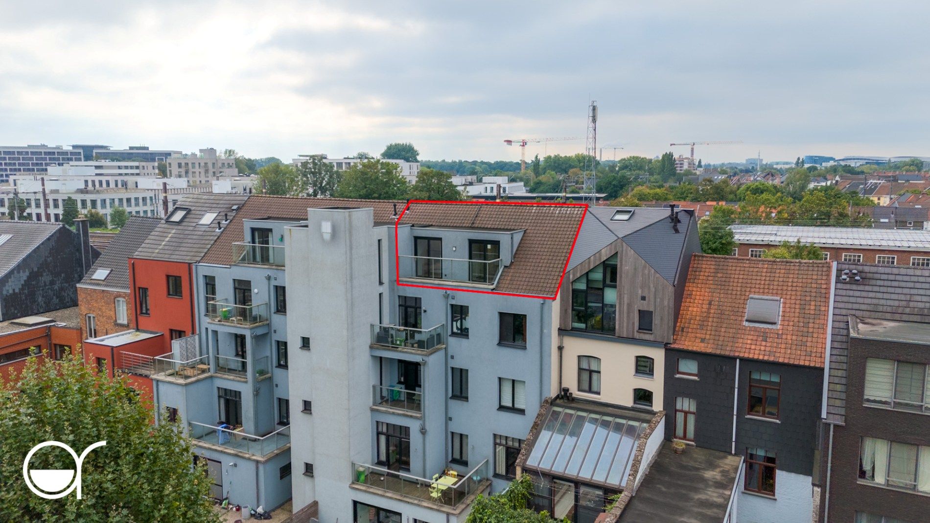 Penthouse met terras nabij Sint-Pietersstation foto 15