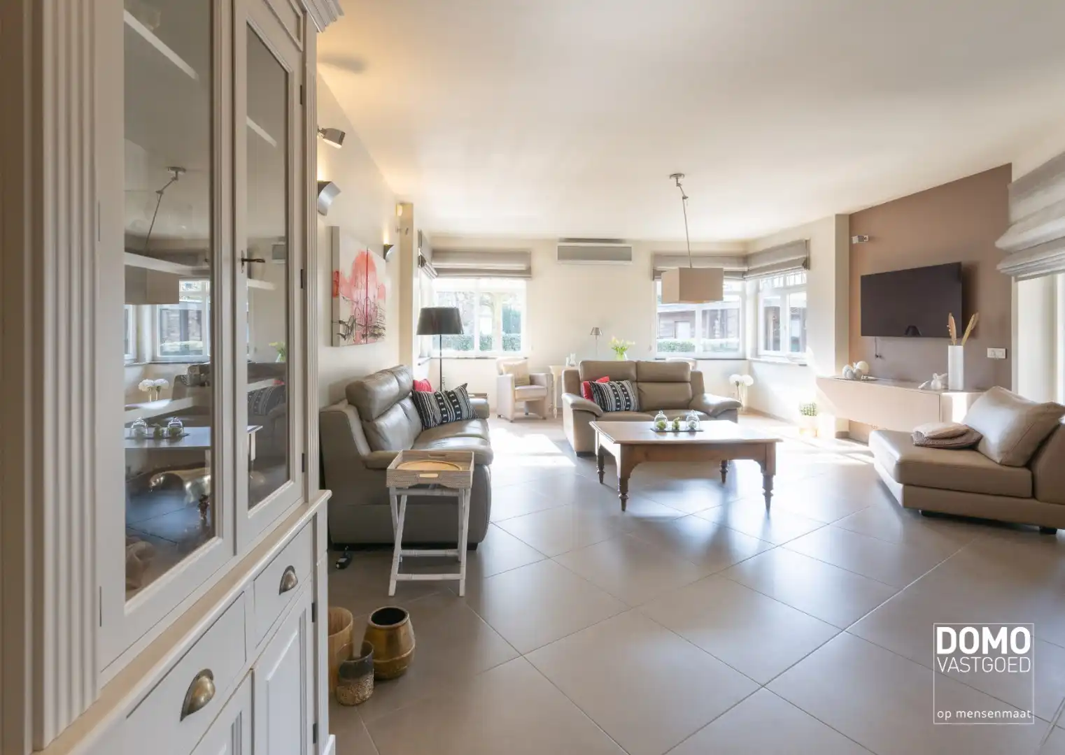 Luxueus wonen met wellness en ruimte – unieke villa in Kermt foto 6