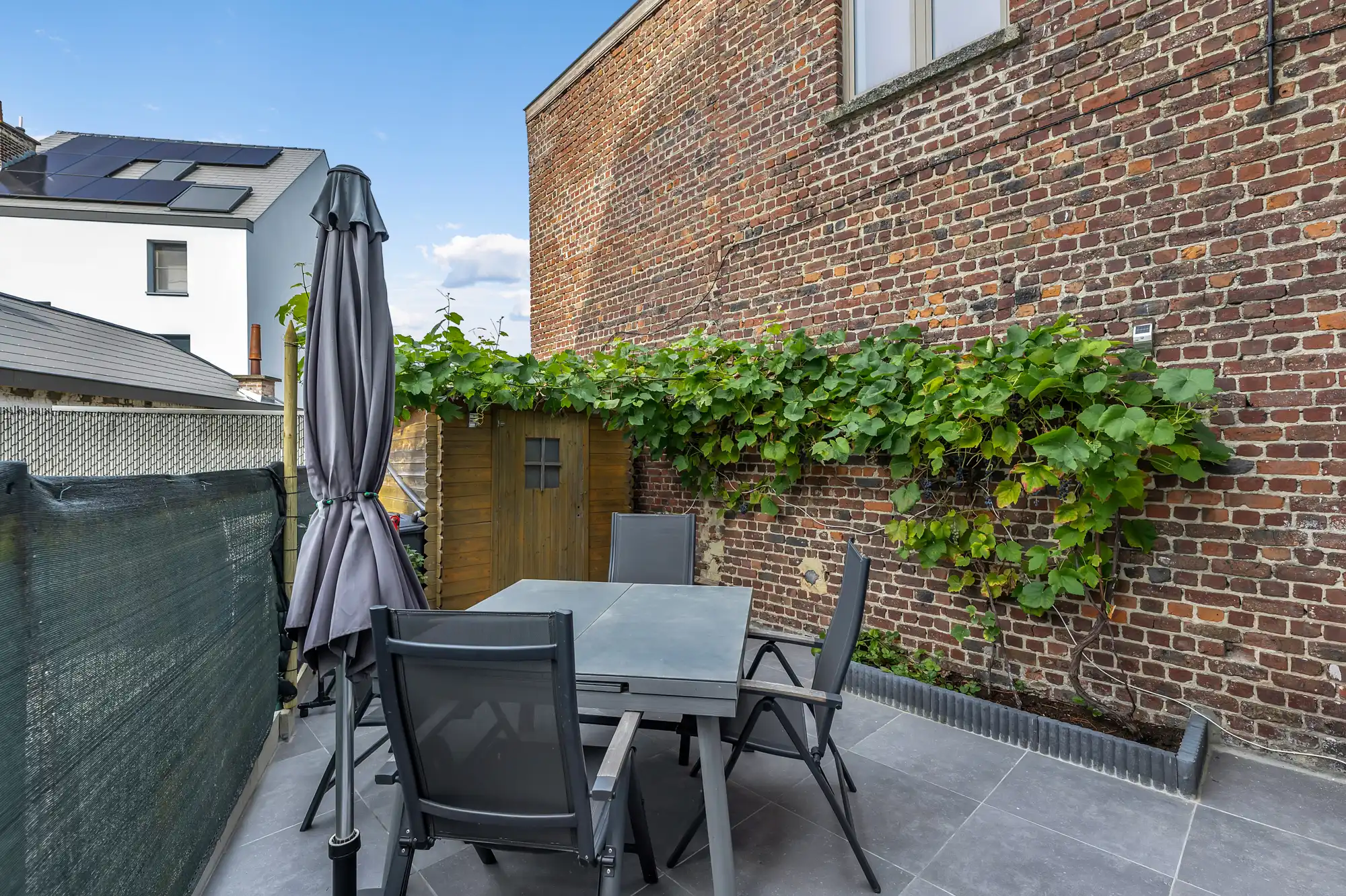 Compleet gerenoveerde woning met terras te Roosdaal foto 17