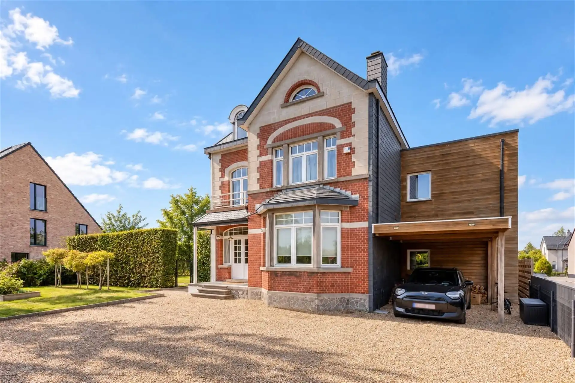 Volledig gerenoveerde serristenvilla foto 3