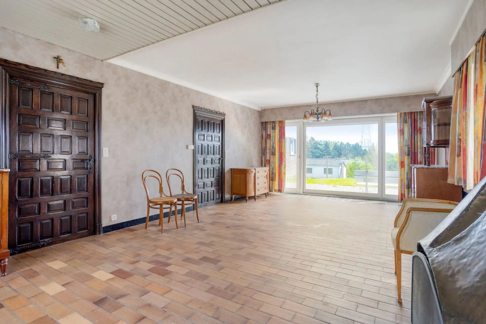 Ruime, degelijke woning, 4 slpks., op 993m² grond. foto 3