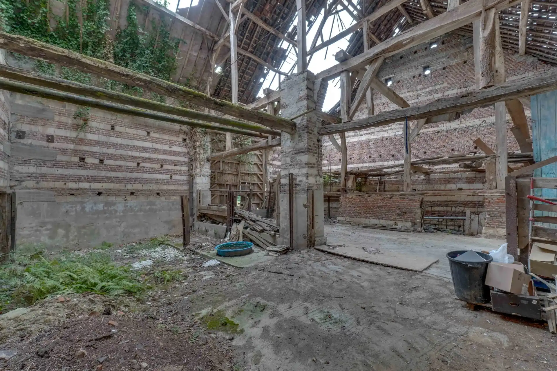 Karaktervolle vierkantshoeve met 5 slaapkamers en prachtige binnenkoer foto 27