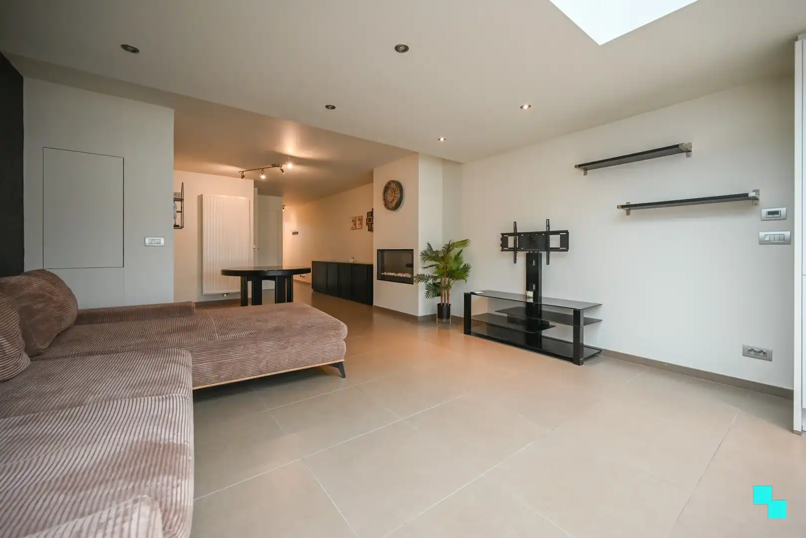 Eéngezinswoning met 2 slaapkamers nabij centrum Izegem foto 5