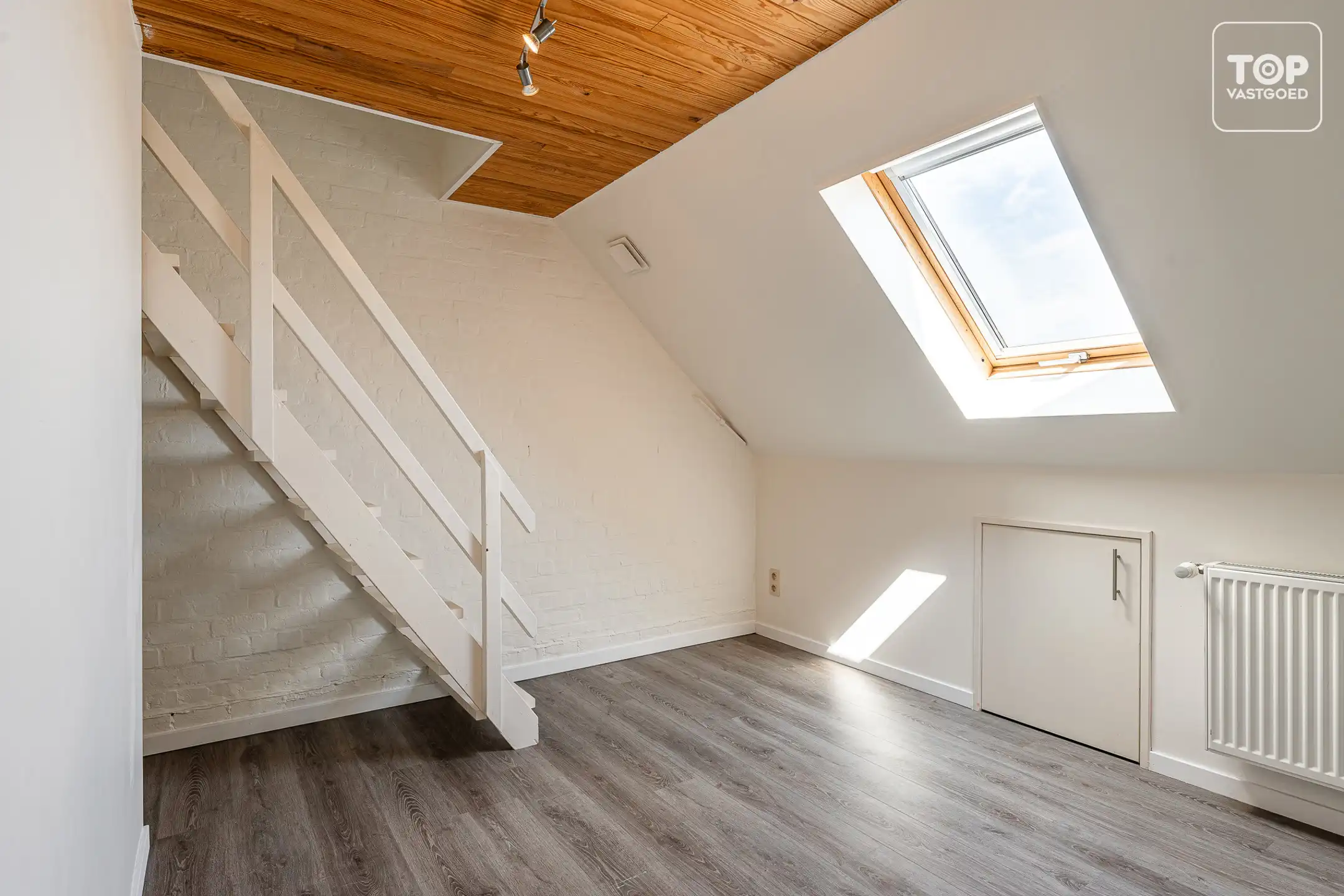 Instapklare woning met 3 slaapkamers en open zicht op de velden foto 17