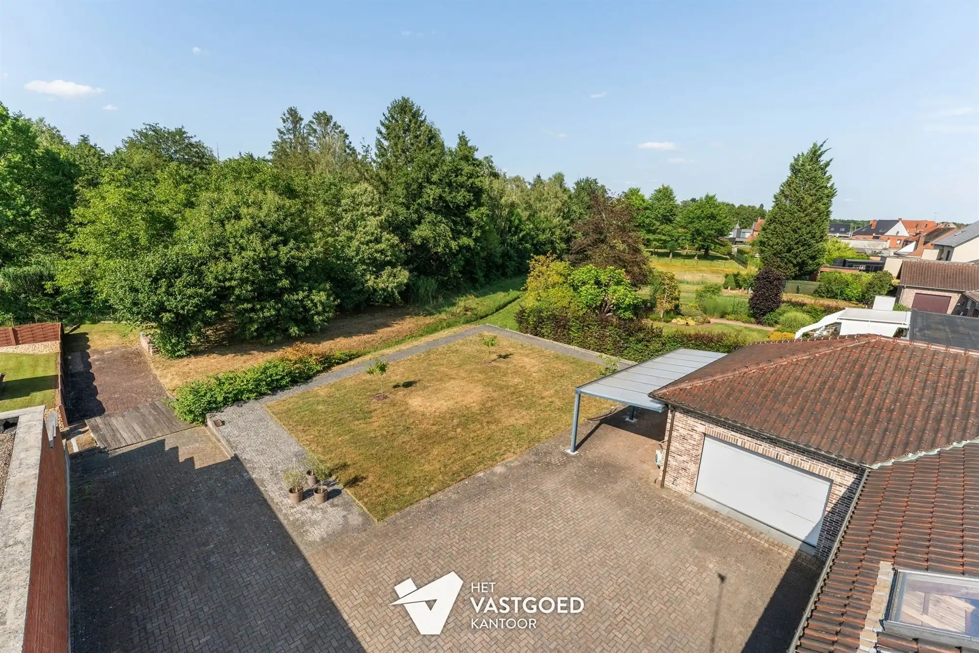 ZEER RUIME WONING MET 5 SLAAPKAMERS UITERST RUSTIG GELEGEN OP EEN PERCEEL VAN 1415 M² TE BERINGEN foto 28