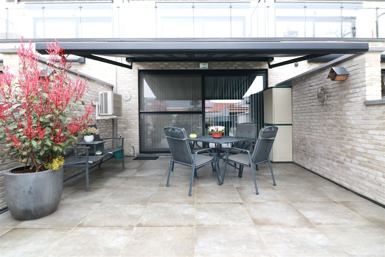 Gelijkvloers, tuintje op zuiden, garage, picco bello, unieke kans foto 14