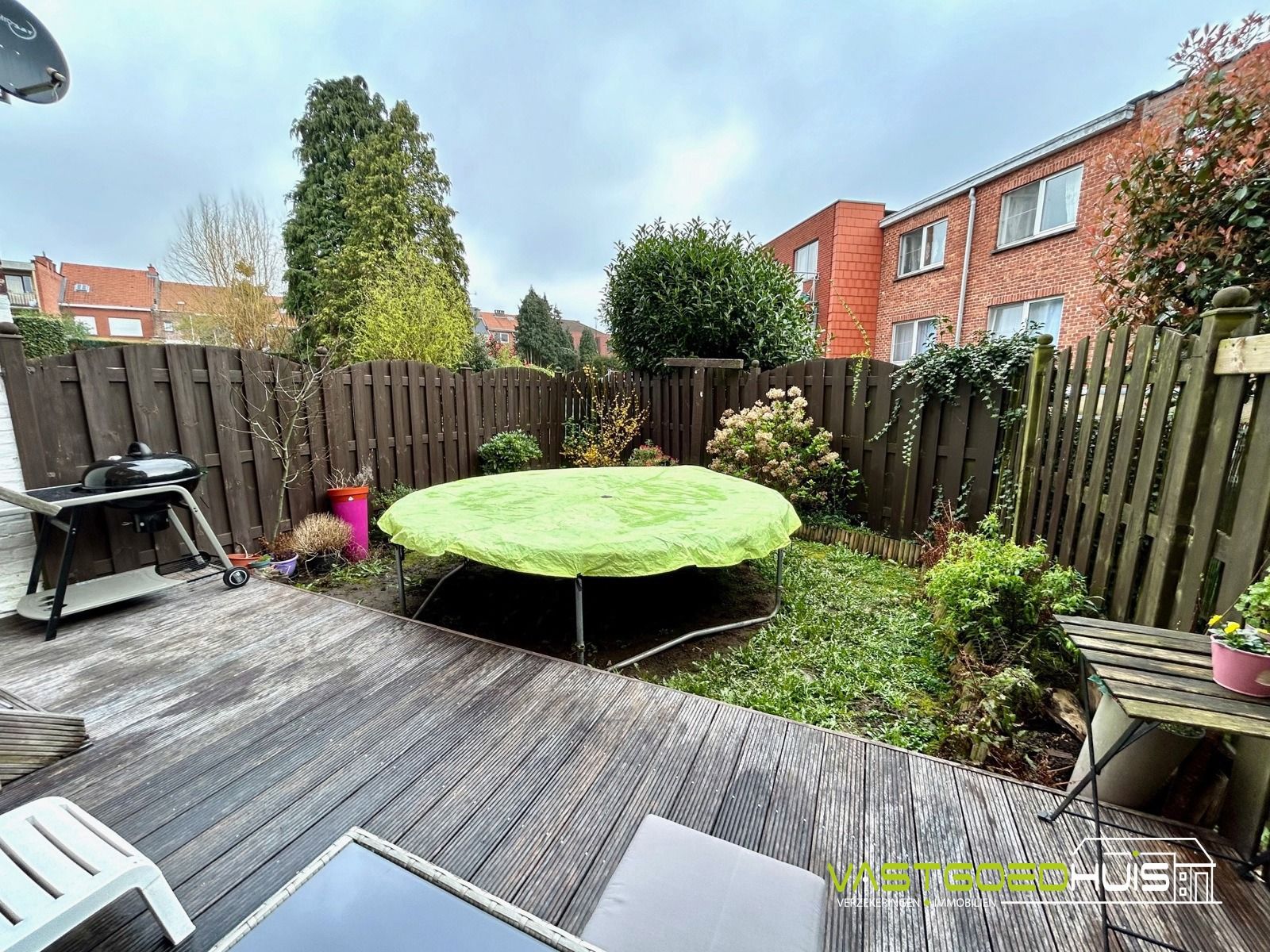 Bel-etagewoning met tuin foto 22