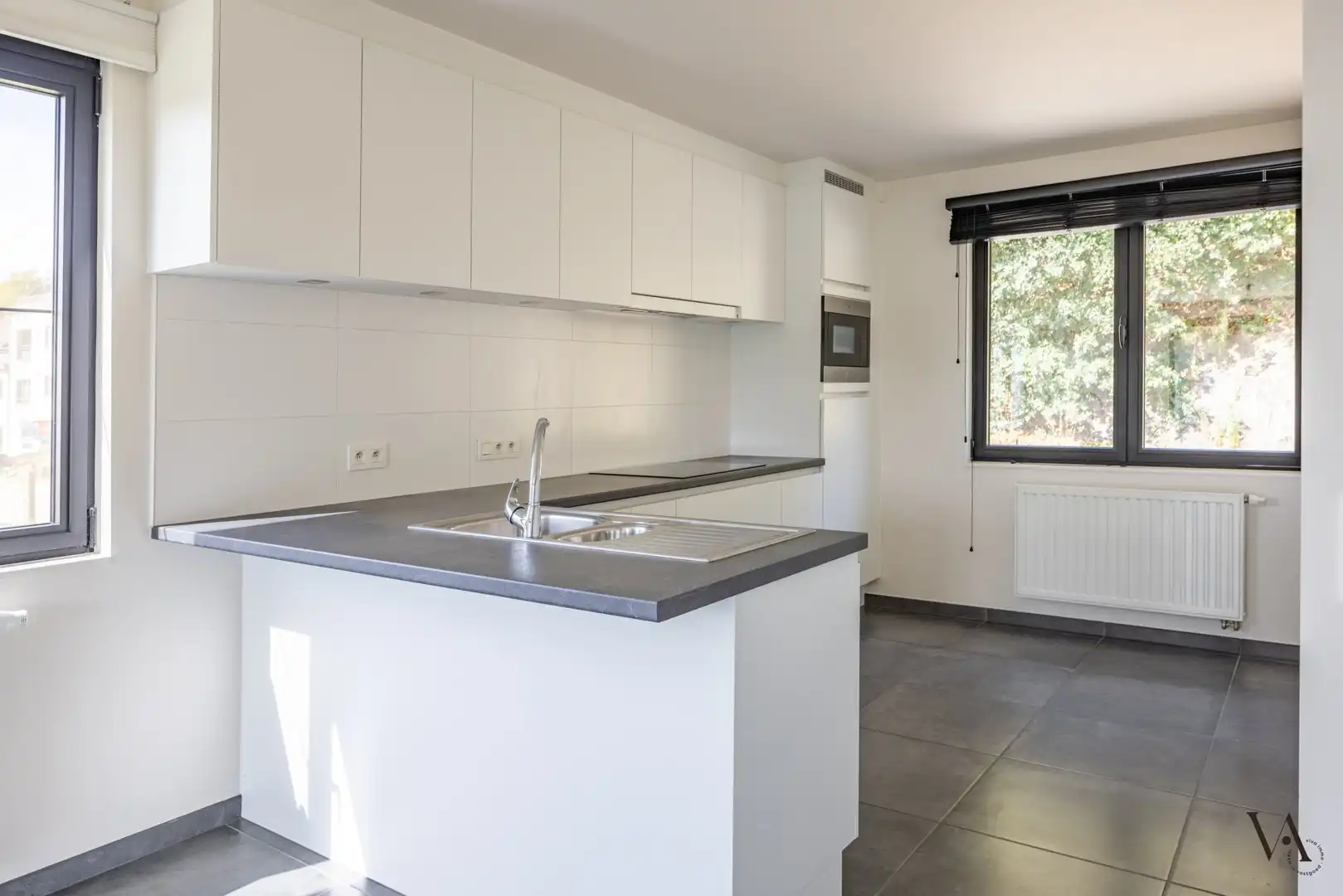 Recente driegevelwoningen met 3 slaapkamers, garage en tuin in Linden foto 3