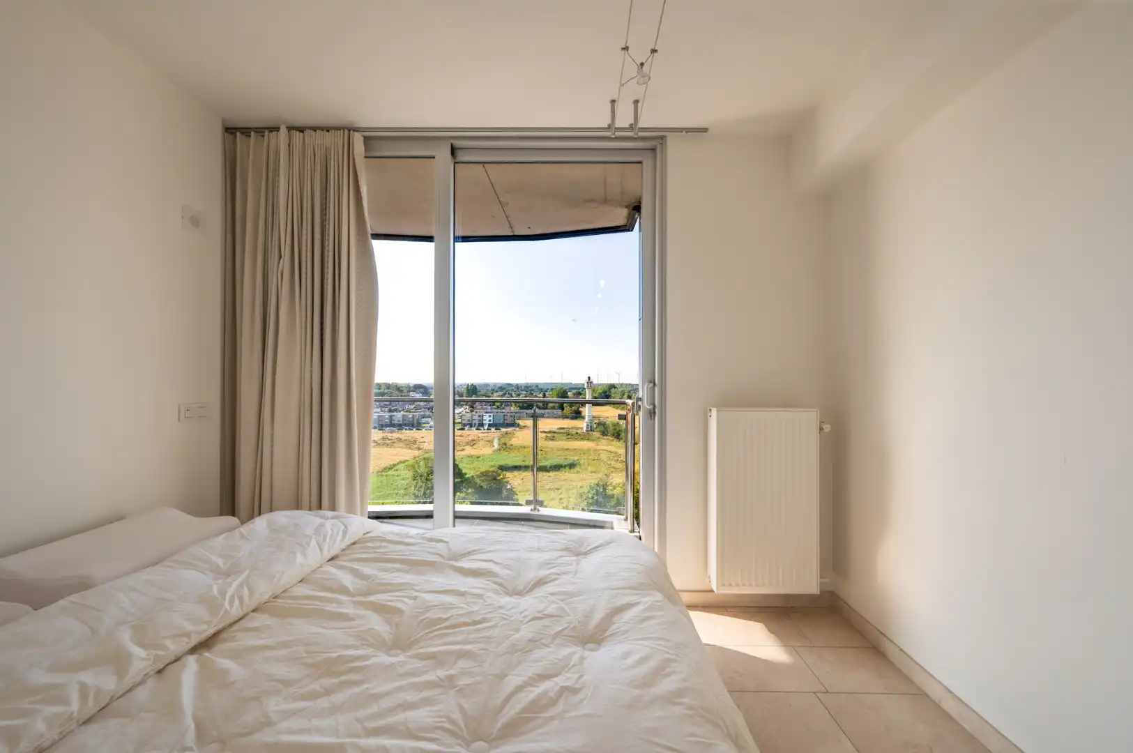 Ruim appartement met FRONTAAL ZEEZICHT foto 13