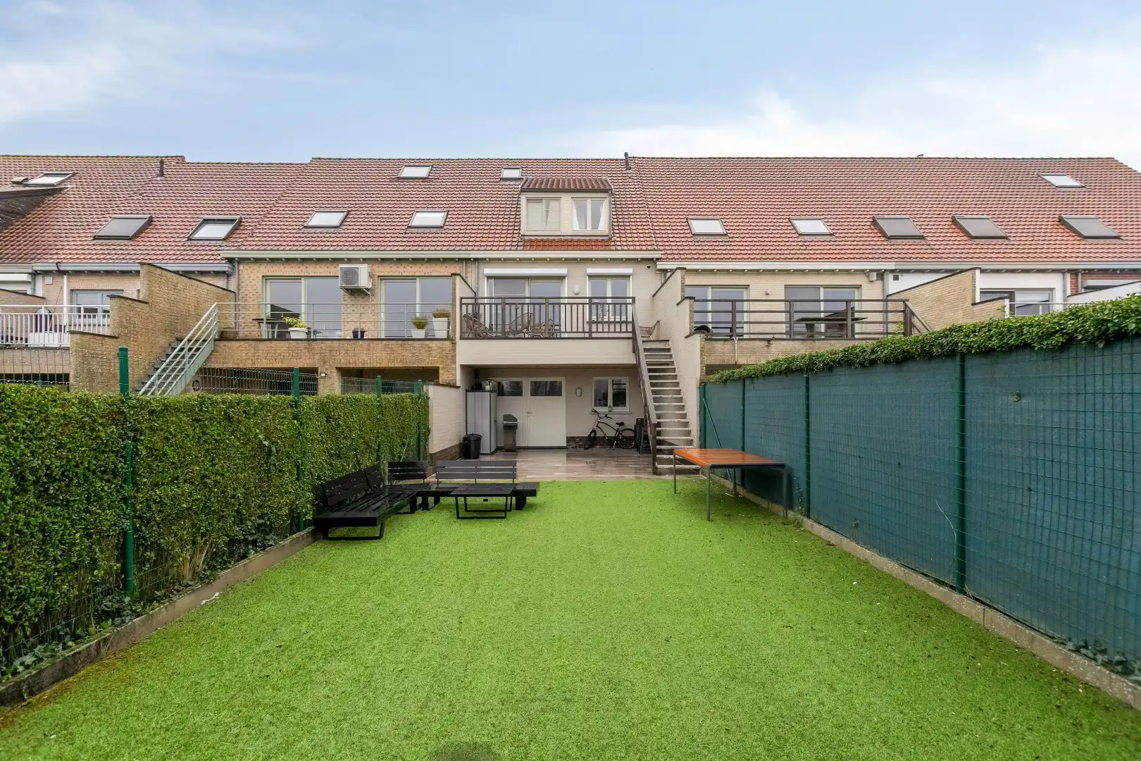 Rustig gelegen gezinswoning met zicht op natuurgebied, tuin en garage voor 2 wagens. foto 15
