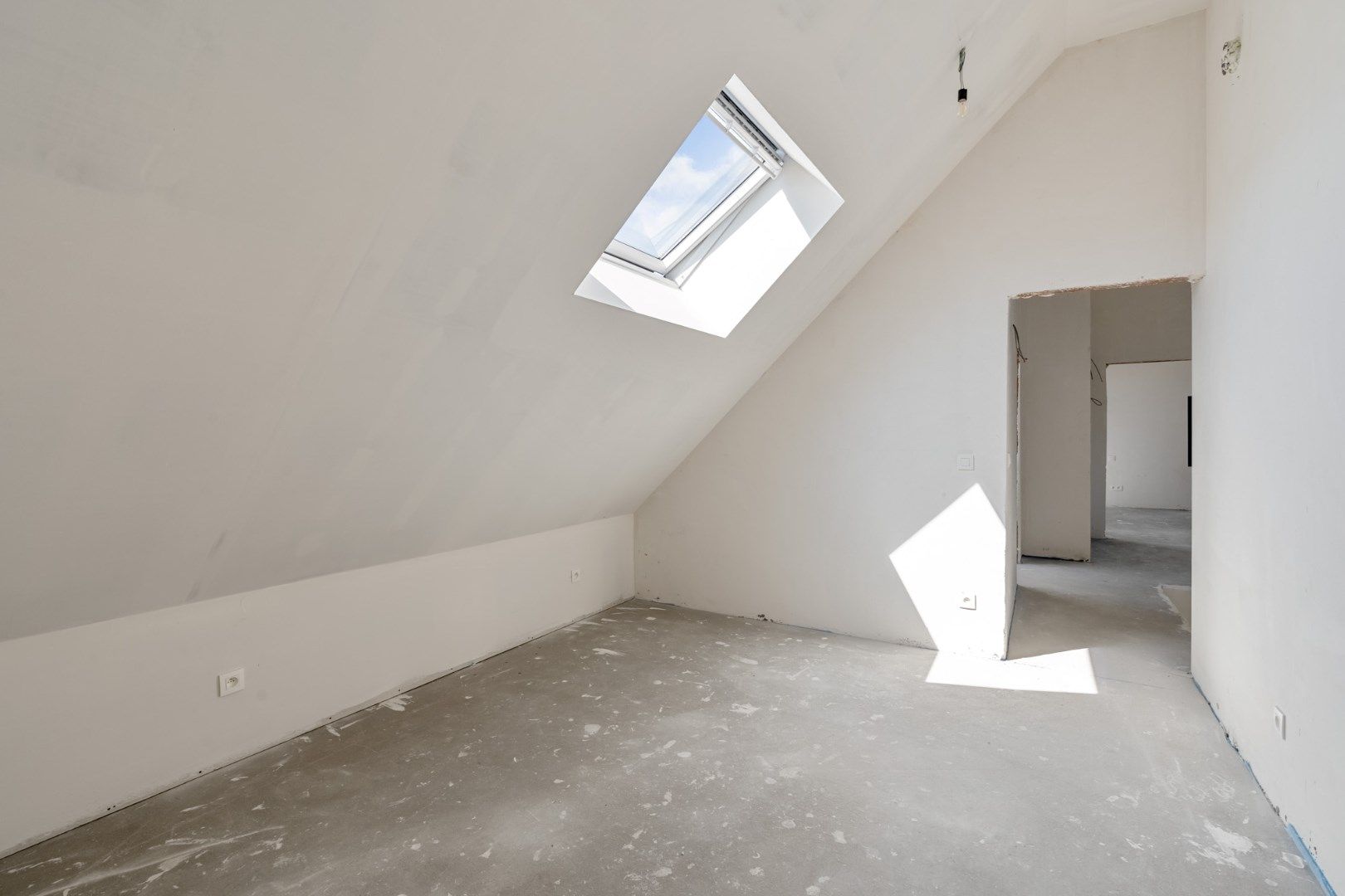 Exclusieve halfvrijstaande woning te koop na transformatie van bestaande hoeve naar 2 casco+ BEN-woningen!  foto 26