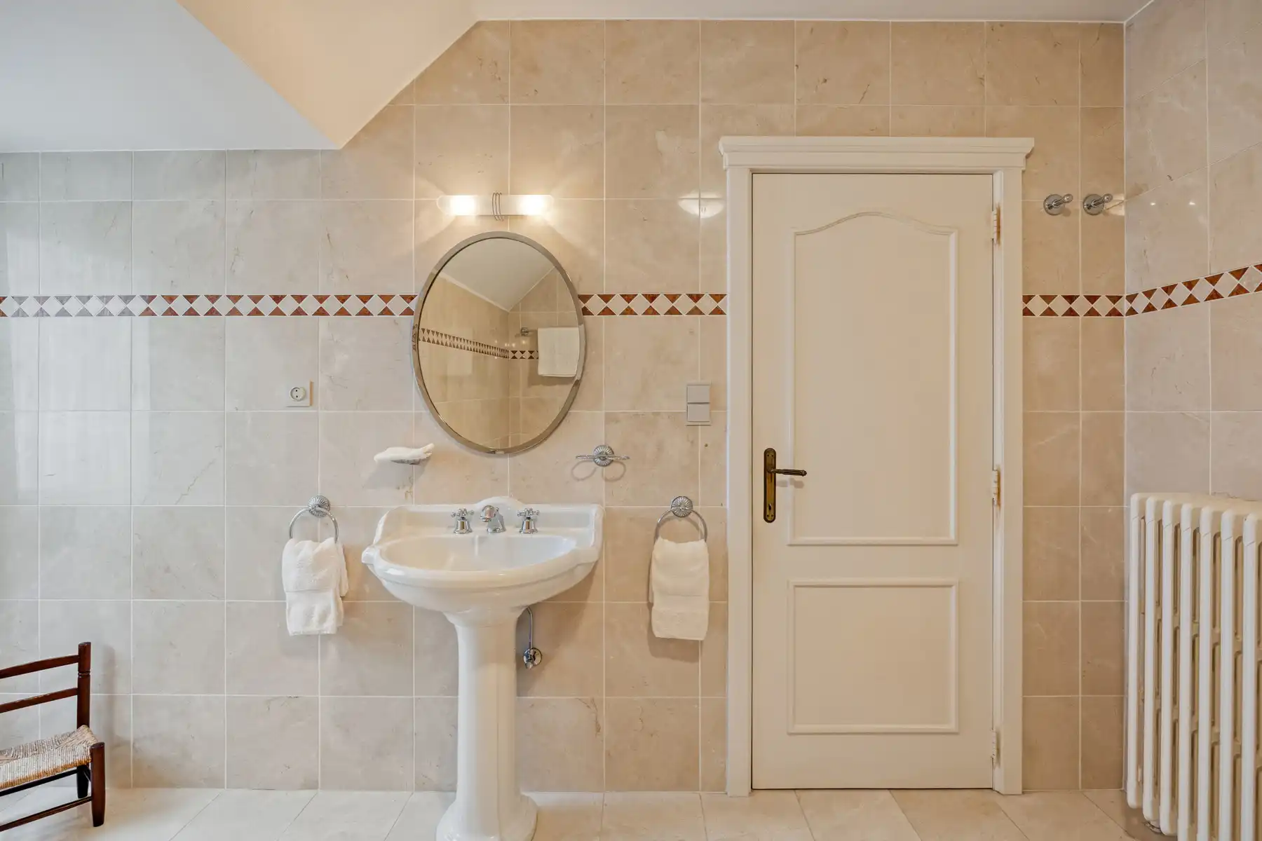 Residentieel gelegen karakterwoning met 4 slaapkamers foto 19