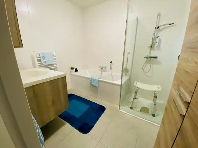 Prachtig gelegen appartement met 2 slaapkamers en 2 terrassen, en autostaanplaats foto 3