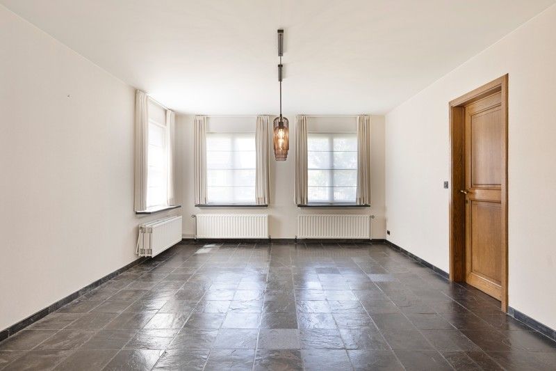 Landelijke woning met 3 slaapkamers en prachtige tuin TE KOOP in OOSTROZEBEKE! foto 7