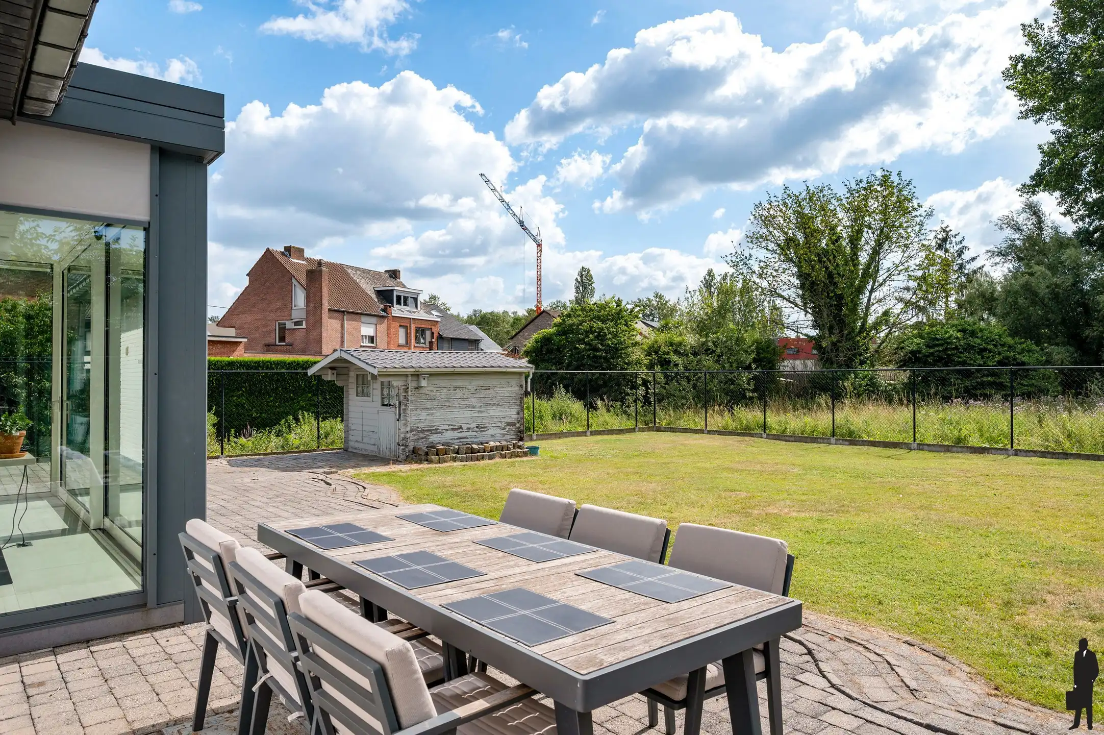 Instapklare open bebouwing met inpandige garage en zonnige tuin op 692 m². foto 20