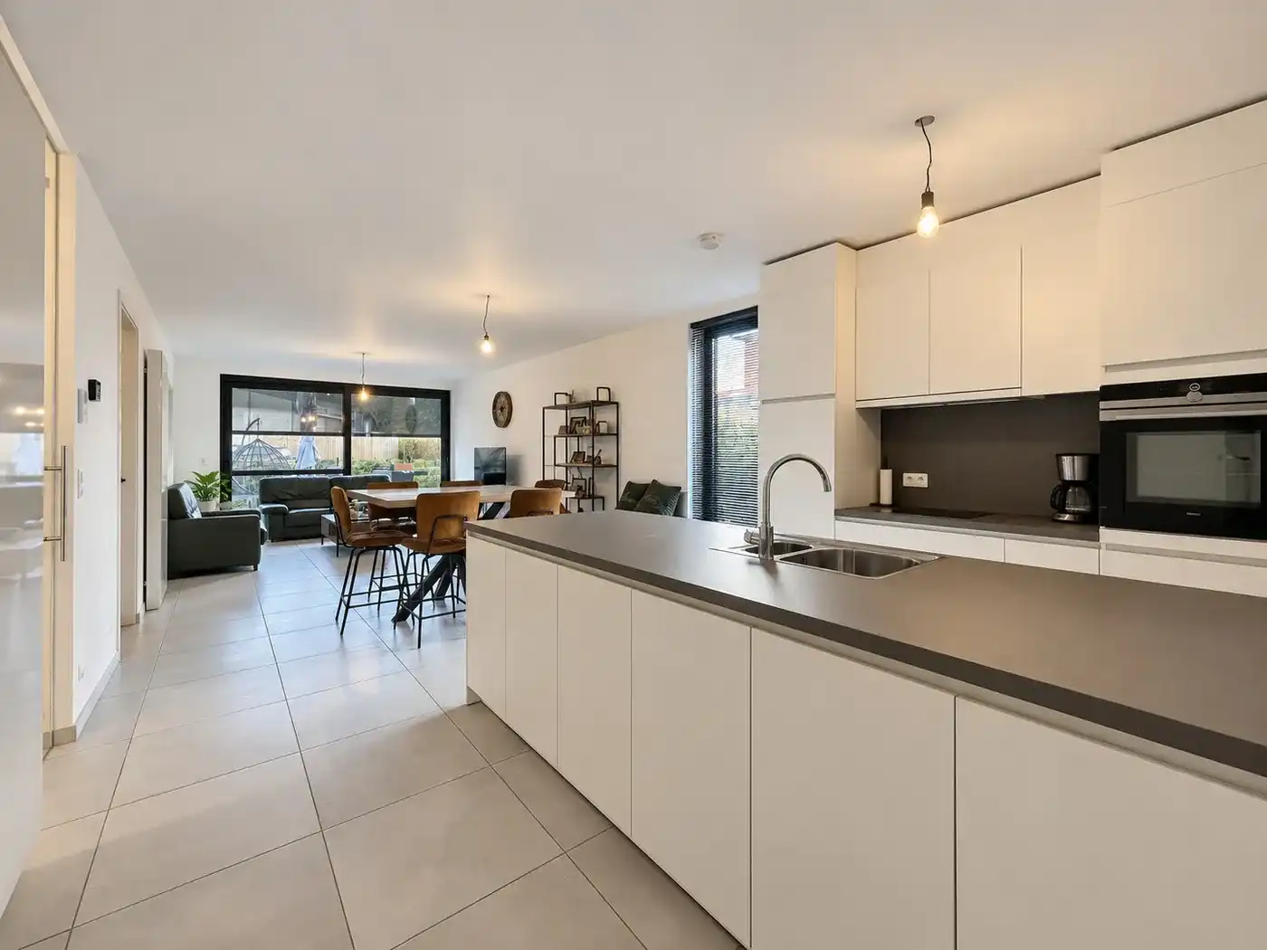 Moorslede – Gelijkvloers nieuwbouwappartement met terras en tuin foto 4