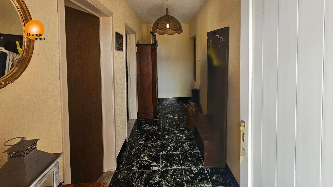 Bungalow met 2 slaapkamers, rustig gelegen met een grote tuin. foto 2