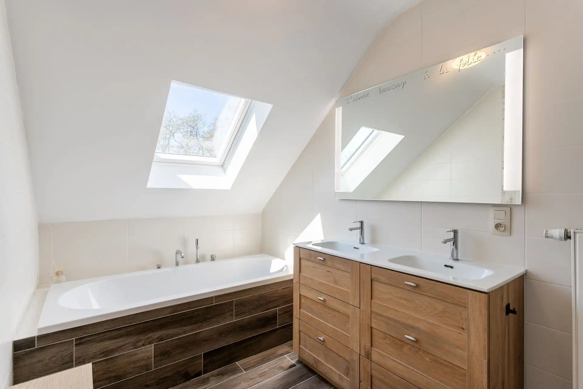Prachtige woning (4 slpks) met terras en autostaanplaats foto 23