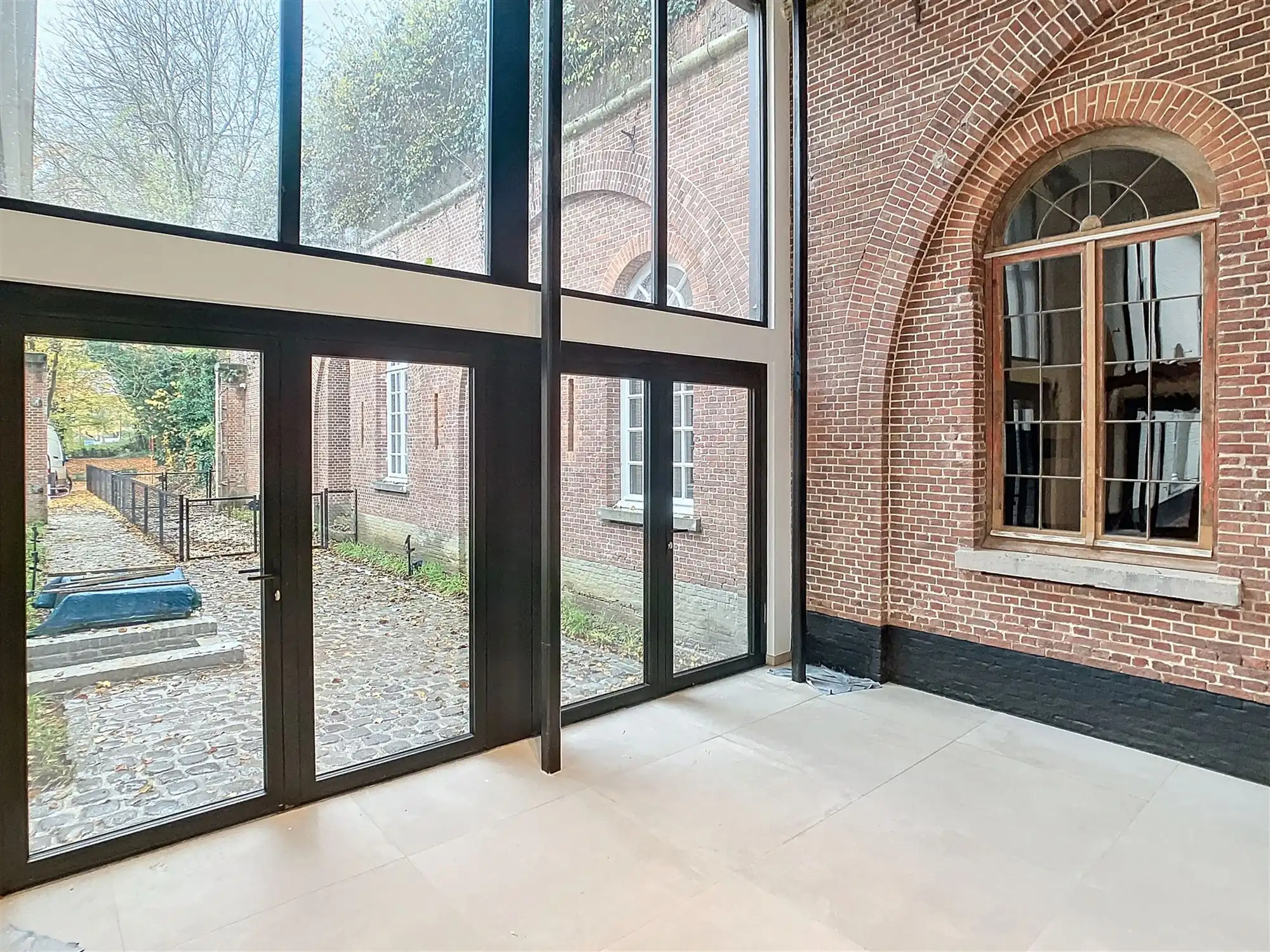 Unieke kantoor- of commerciële ruimte/ POP-UP mogelijk (Huurprijs + 21 % btw). foto 26