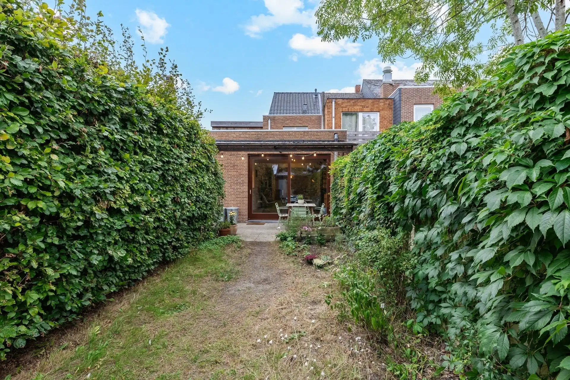 Fijne instapklare rijwoning in centrum Wetteren foto 30