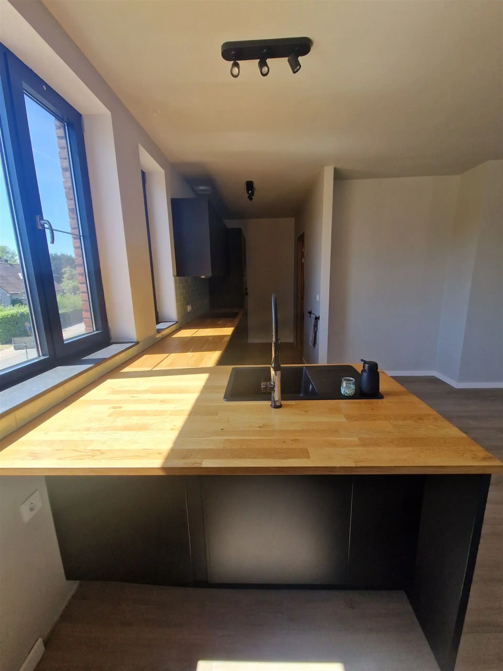 Instapklare woning met 3 slpk en zonnig terras foto 4