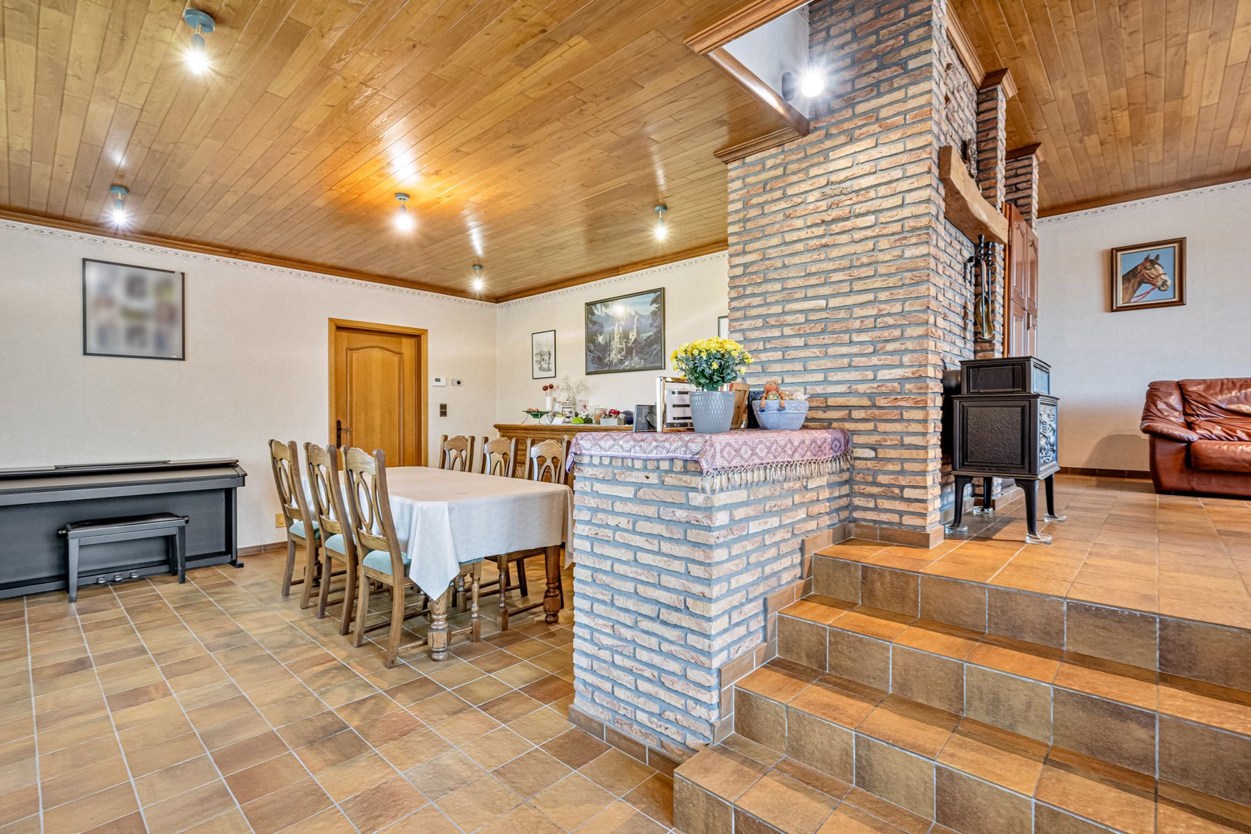 VILLA MET 4 SLPK EN CENTRALE LANDELIJKE LIGGING  foto 9
