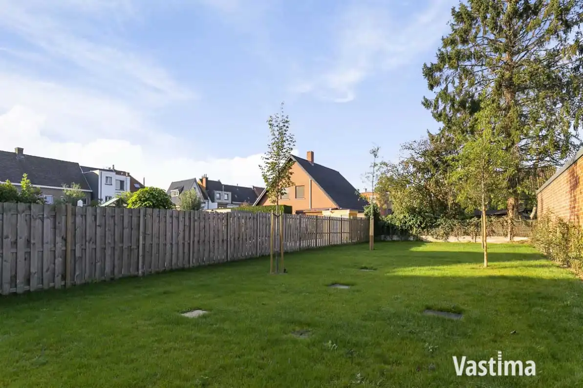 Recent appartement met 2 slaapkamers, terras, lift en garage foto 21