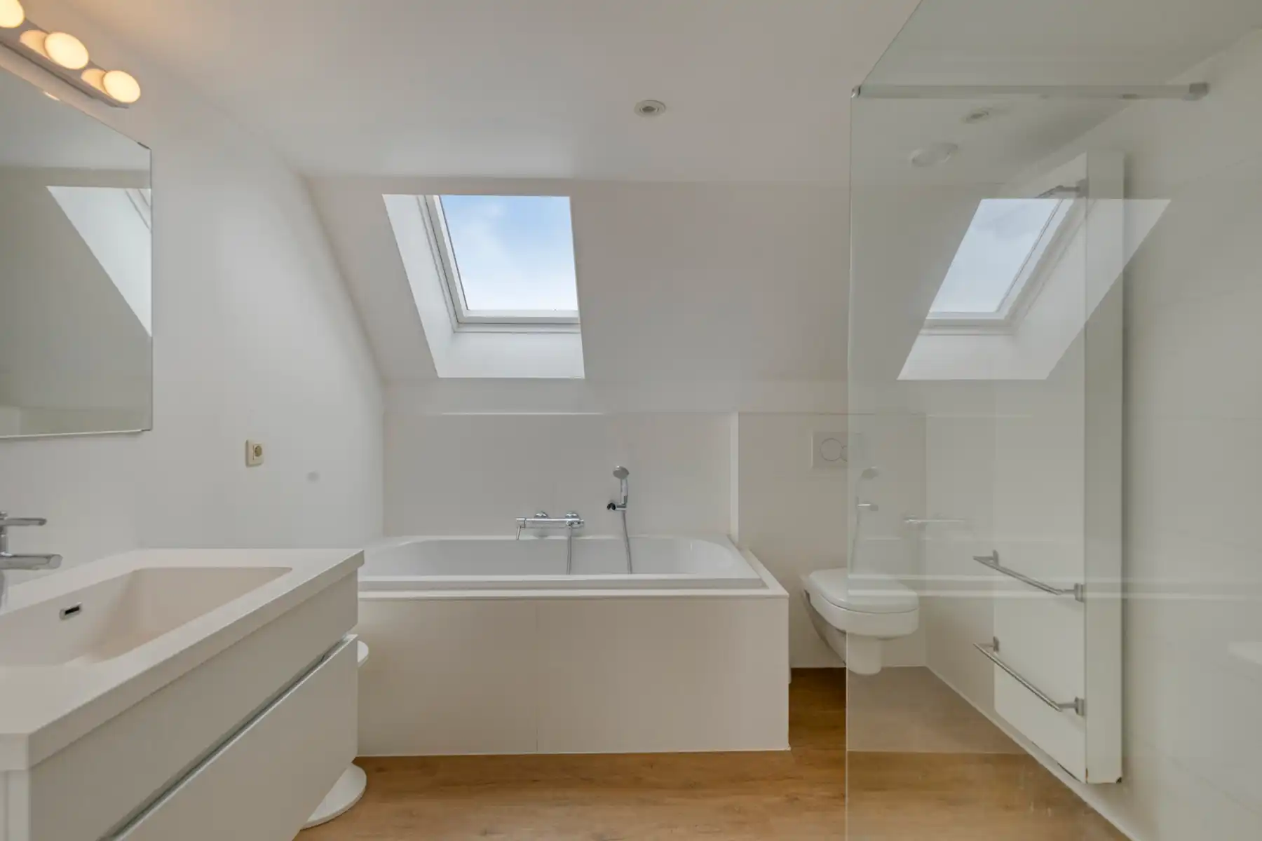 Unieke woning met multifunctionele ruimtes te Moerbeke foto 21