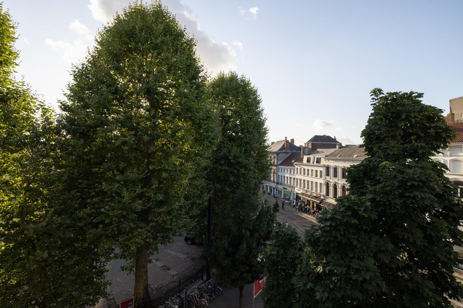 Magnifiek één-slaapkamer appartement op toplocatie te Gent! foto 15