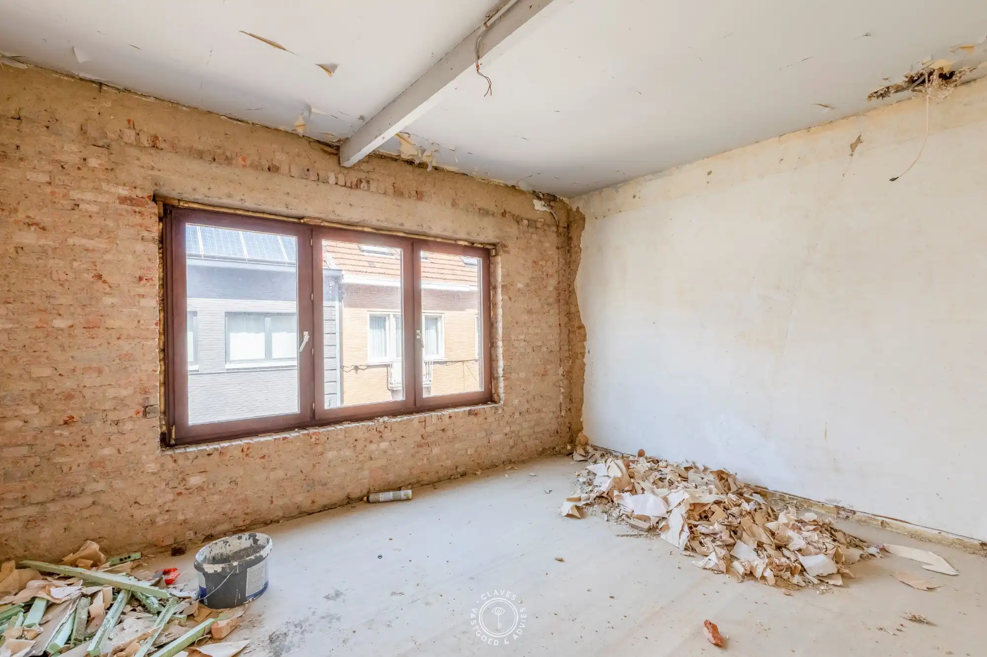 Te renoveren woning met garage in het centrum van Sint-Niklaas foto 11
