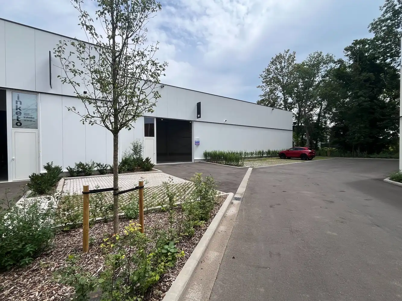 KMO-unit 492m² foto {{pictureIndex}}