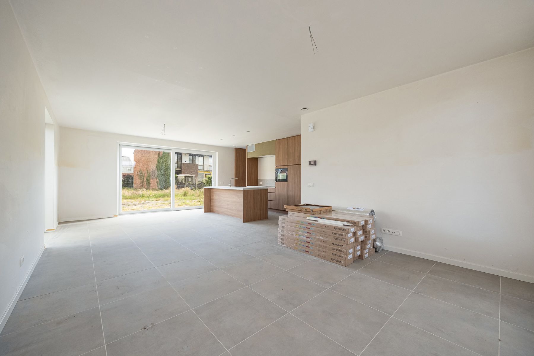 Ruime gezinswoning (ca 245 m²) met 4 slaapkamers op perceel van ca. 303 m². foto 5
