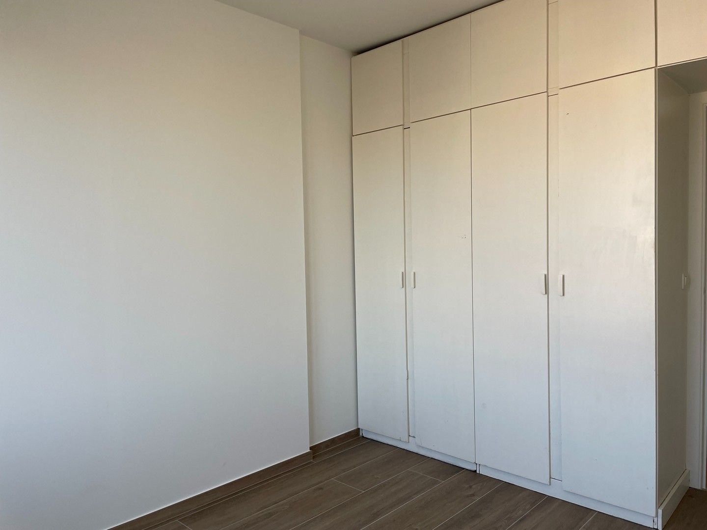 Verzorgd en vernieuwd ongemeubeld appartement met balkon in de Lippenslaan te Knokke foto 18