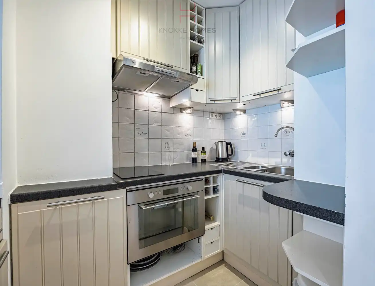 Instapklare studio met zijdelings zeezicht in Duinbergen foto 9