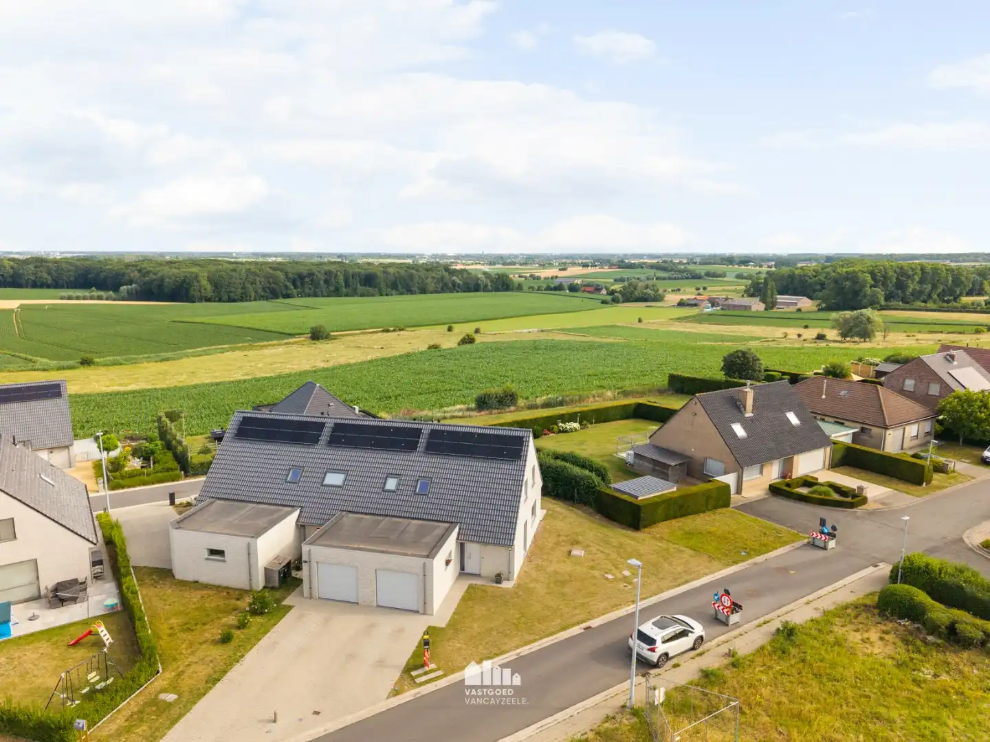 Recente halfopen woning (bj:2023) met landelijk uitzicht in Wijtschate foto 24