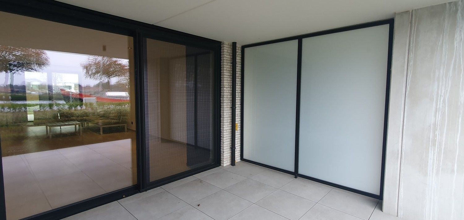 Gelijkvloers nieuwbouwappartement met 2 slaapkamers op exclusieve locatie foto 9