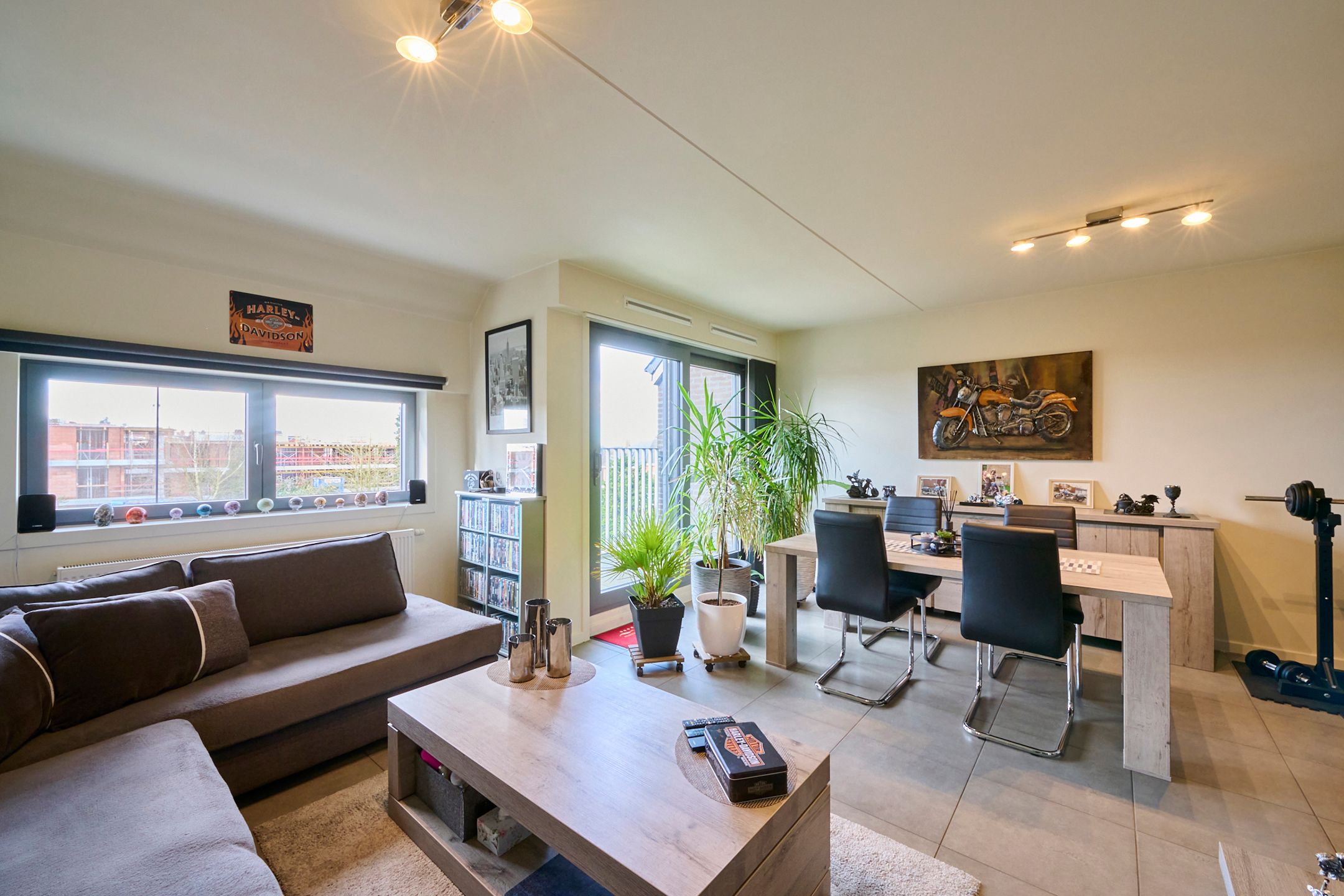 Recent en ruim duplex appartement + 2 terrassen + 2 parkings foto 2