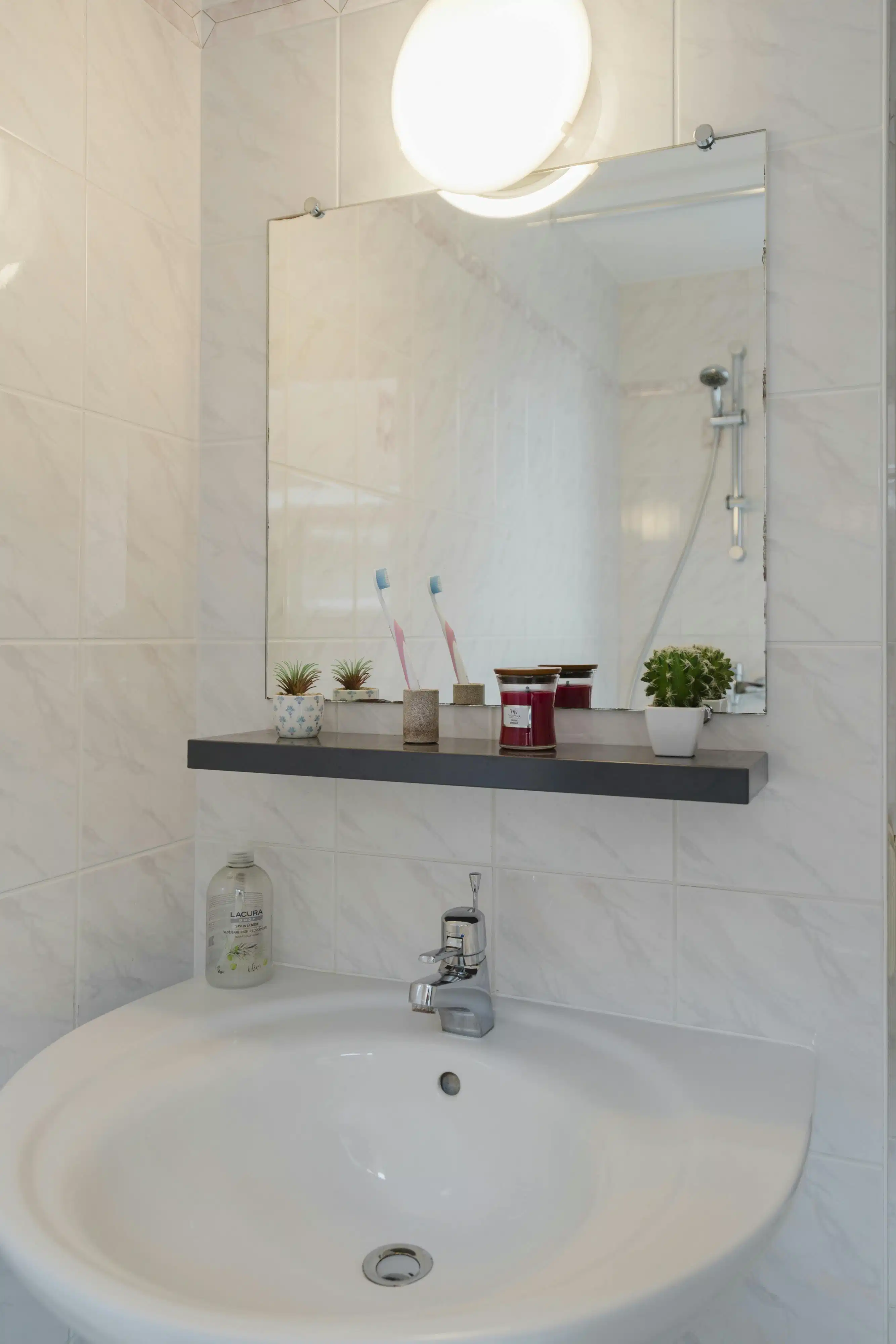 Instapklaar appartement te koop nabij centrum Kortrijk! foto 14