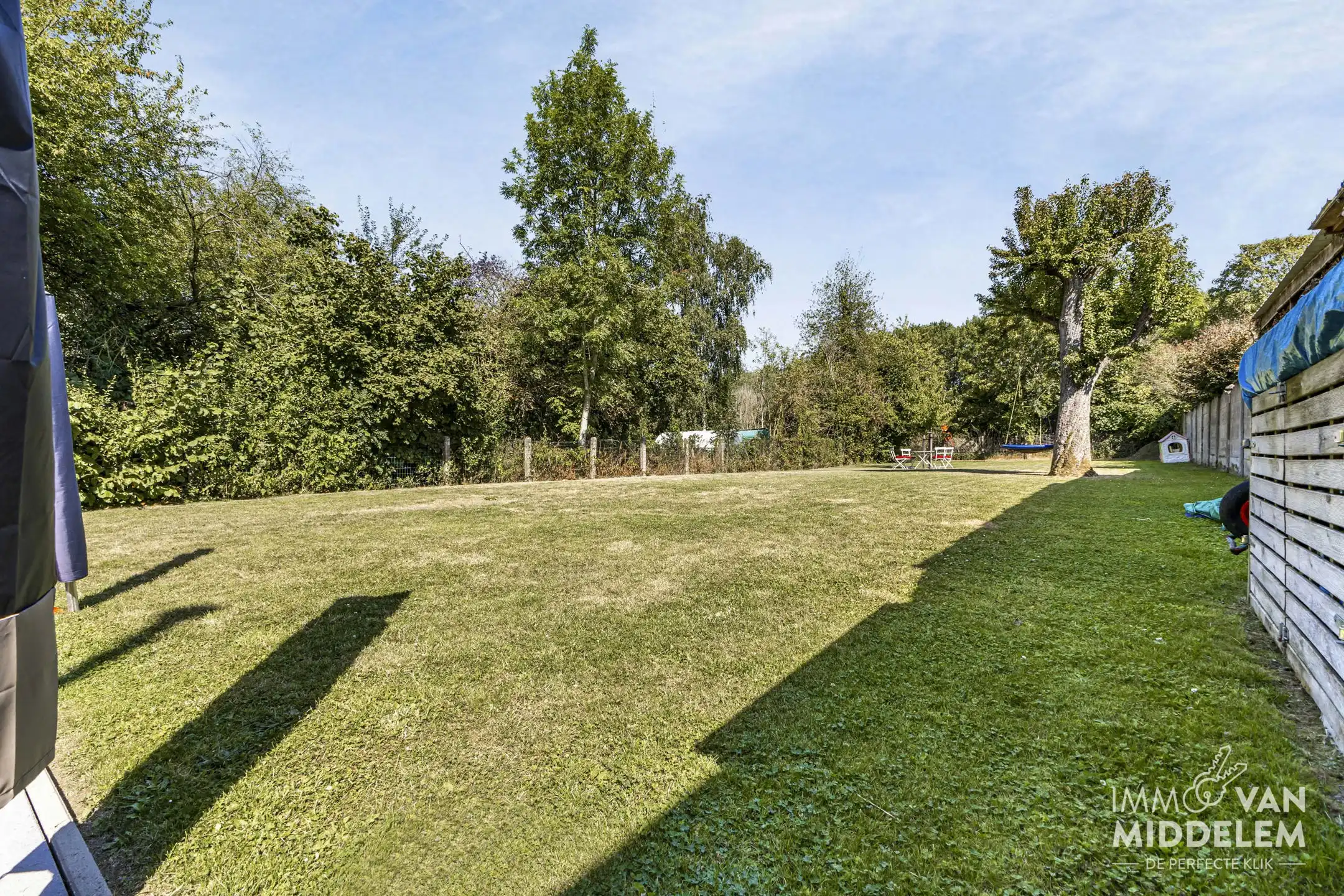 RUSTIG GELEGEN  3-GEVEL NIEUWBOUW MET 4 KAMERS EN TUIN  foto 9