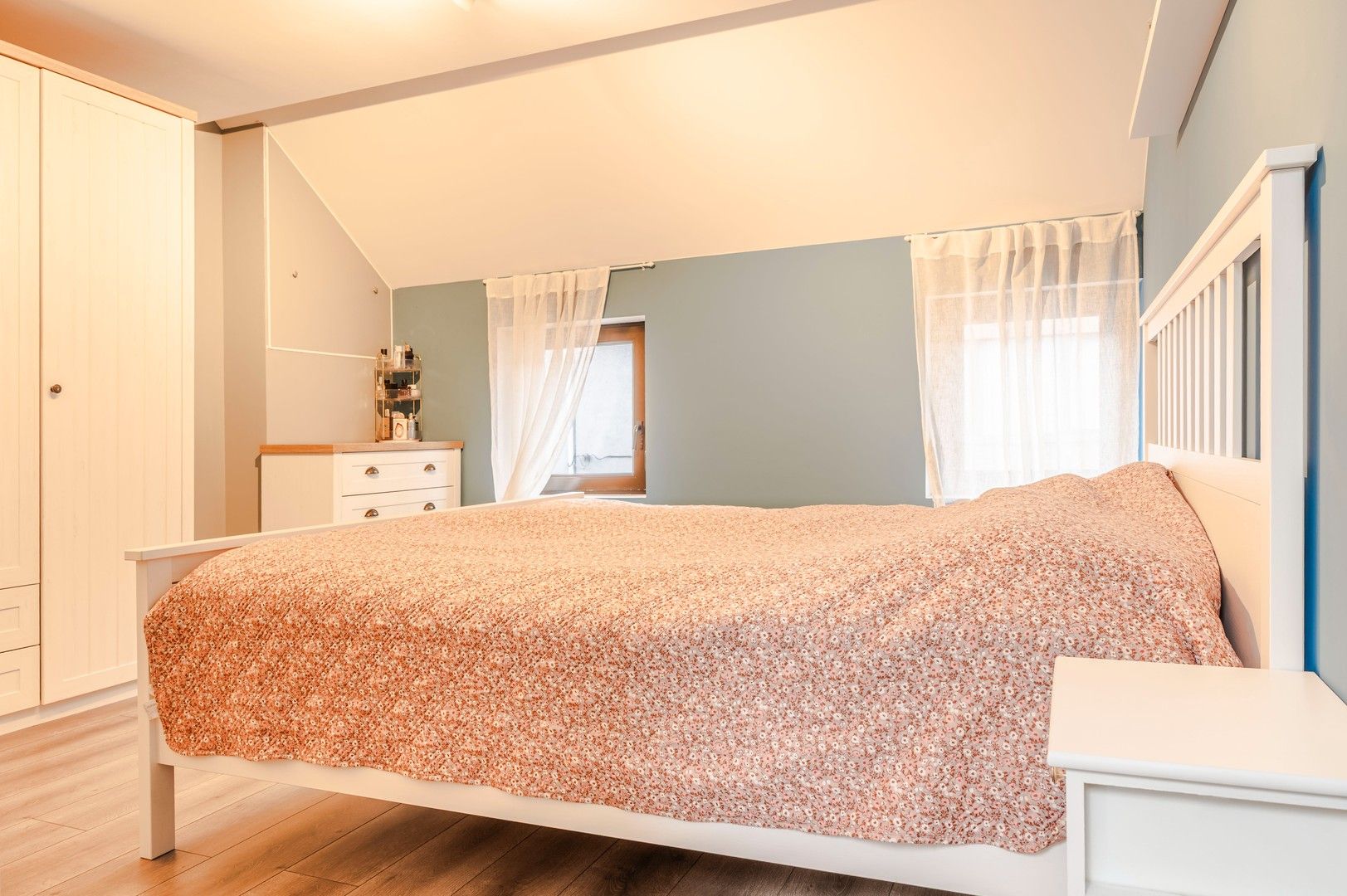 Gezellige starterswoning met garage. foto 11