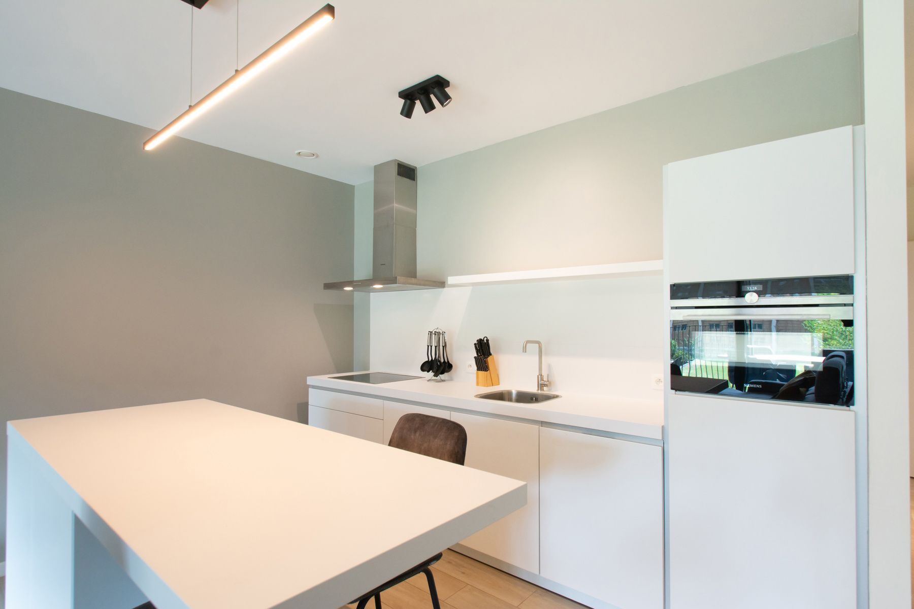Gezelig lichtrijk gemeubeld 1 kamer appartement foto 7