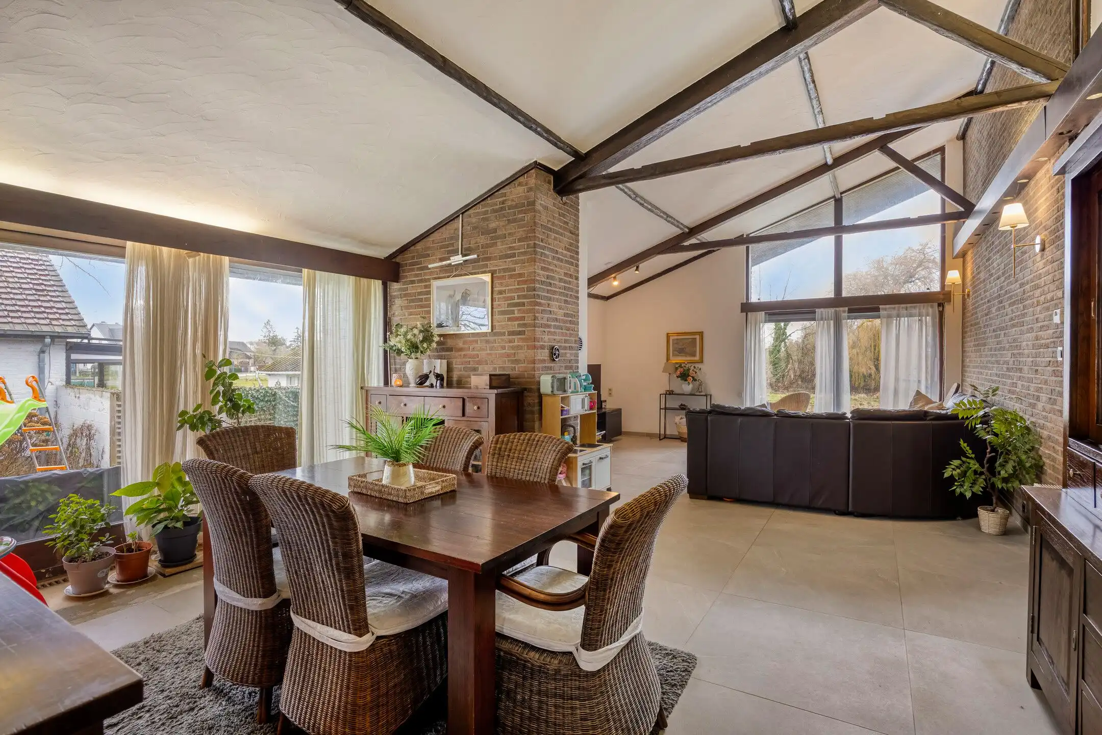 Karaktervol, instapklaar wonen in het groene Hoegaarden foto 6