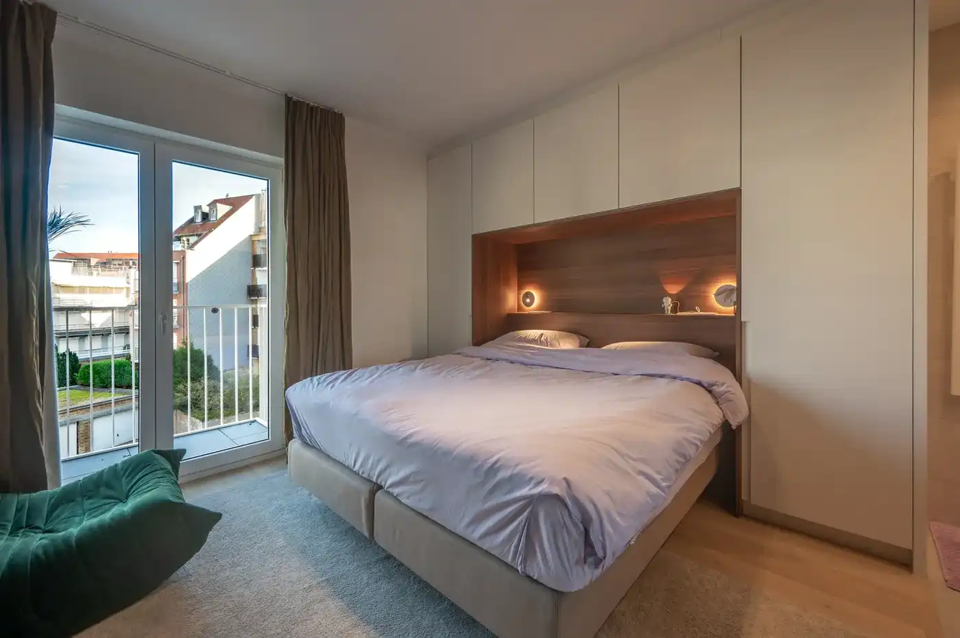 Hoekappartement met 3slk's langs de Winston Churchillaan met prachtig open zicht  foto 14