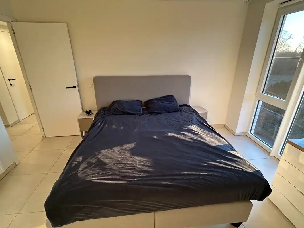 Appartement met terras en 2 parkeerplaatsen foto 6