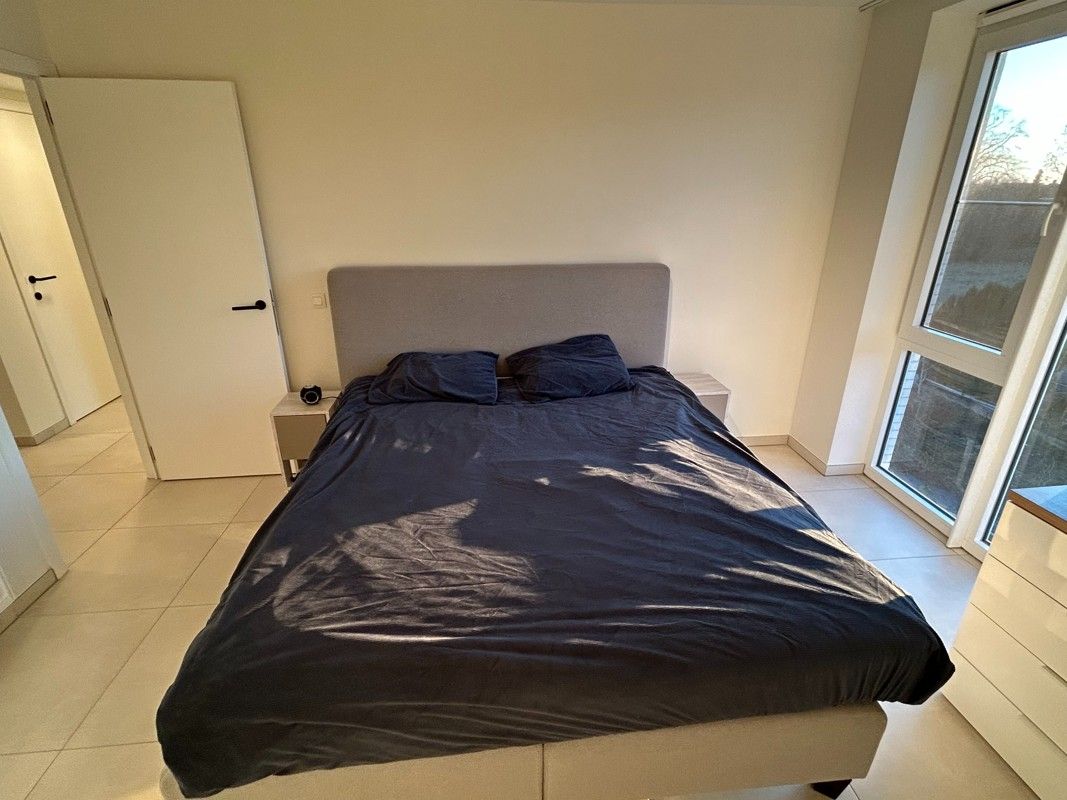 Appartement met terras en 2 parkeerplaatsen foto 6