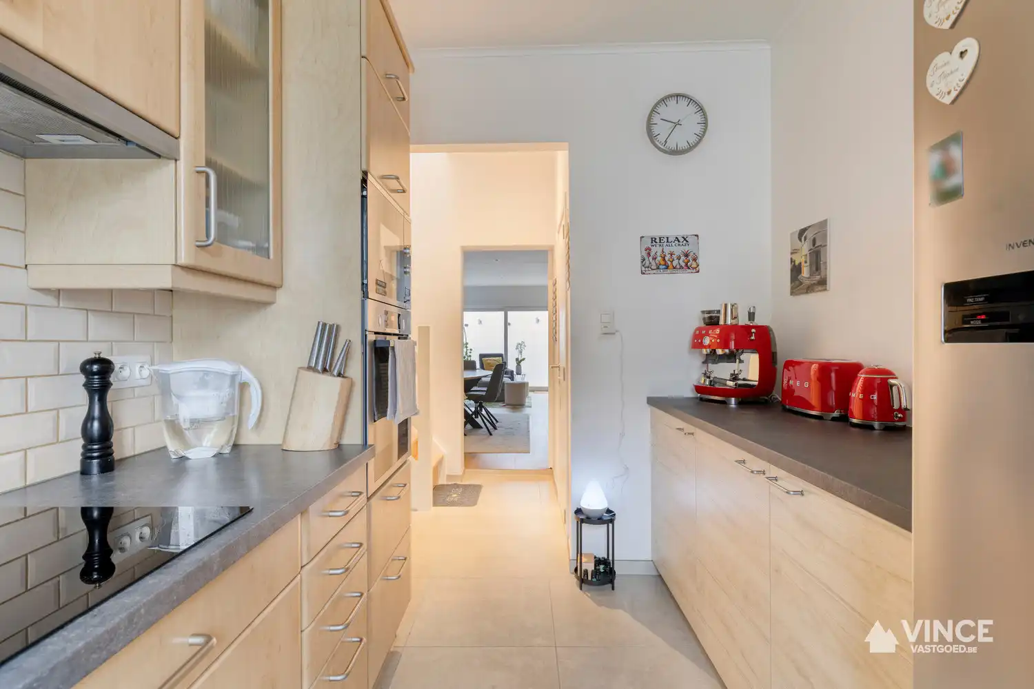 Volledig gerenoveerde en instapklare woning met terras foto 6